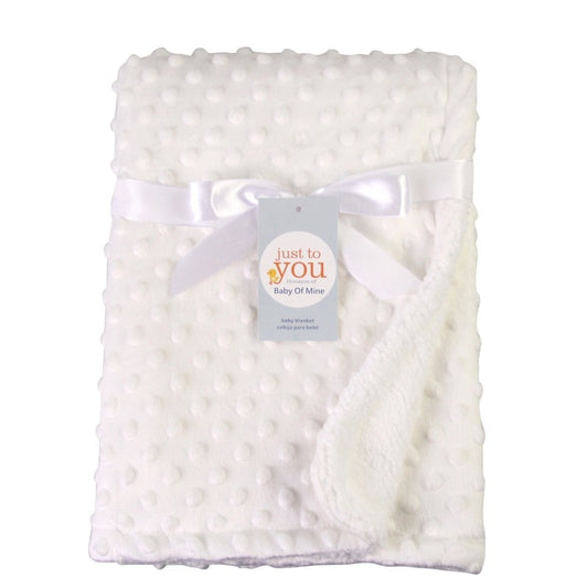 This Newborn Thermal Fleece Baby Blanket provides unparalleled comfort and warmth with its soft, cozy fleece fabric.