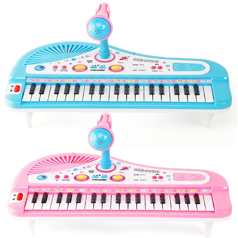 This imaginative piano keyboard provides everything tots need to compose beautiful melodies.