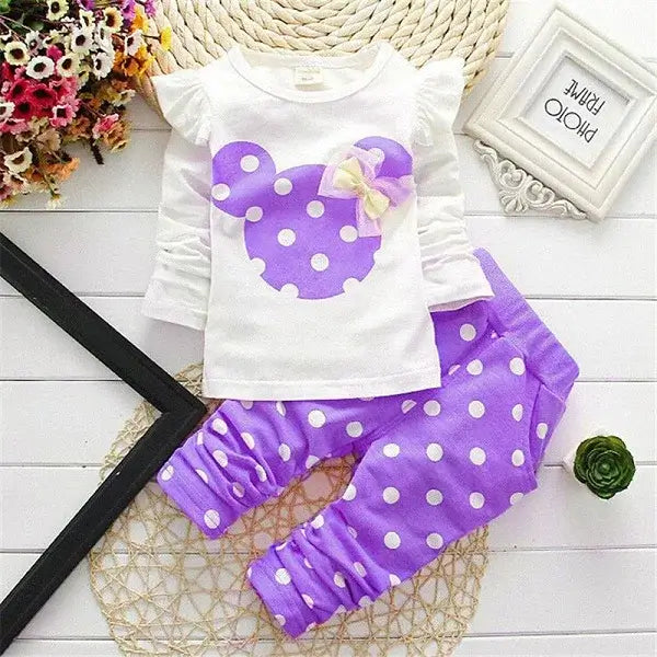 This adorable Autumn Toddler Girls Bow-Dot Shirt-Pants Set offers comfort and style for your little one.