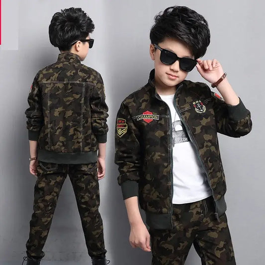 Get your little man ready to conquer the autumn season with this Boys Autumn Camouflage Long-Sleeve Jacket + Pants set.