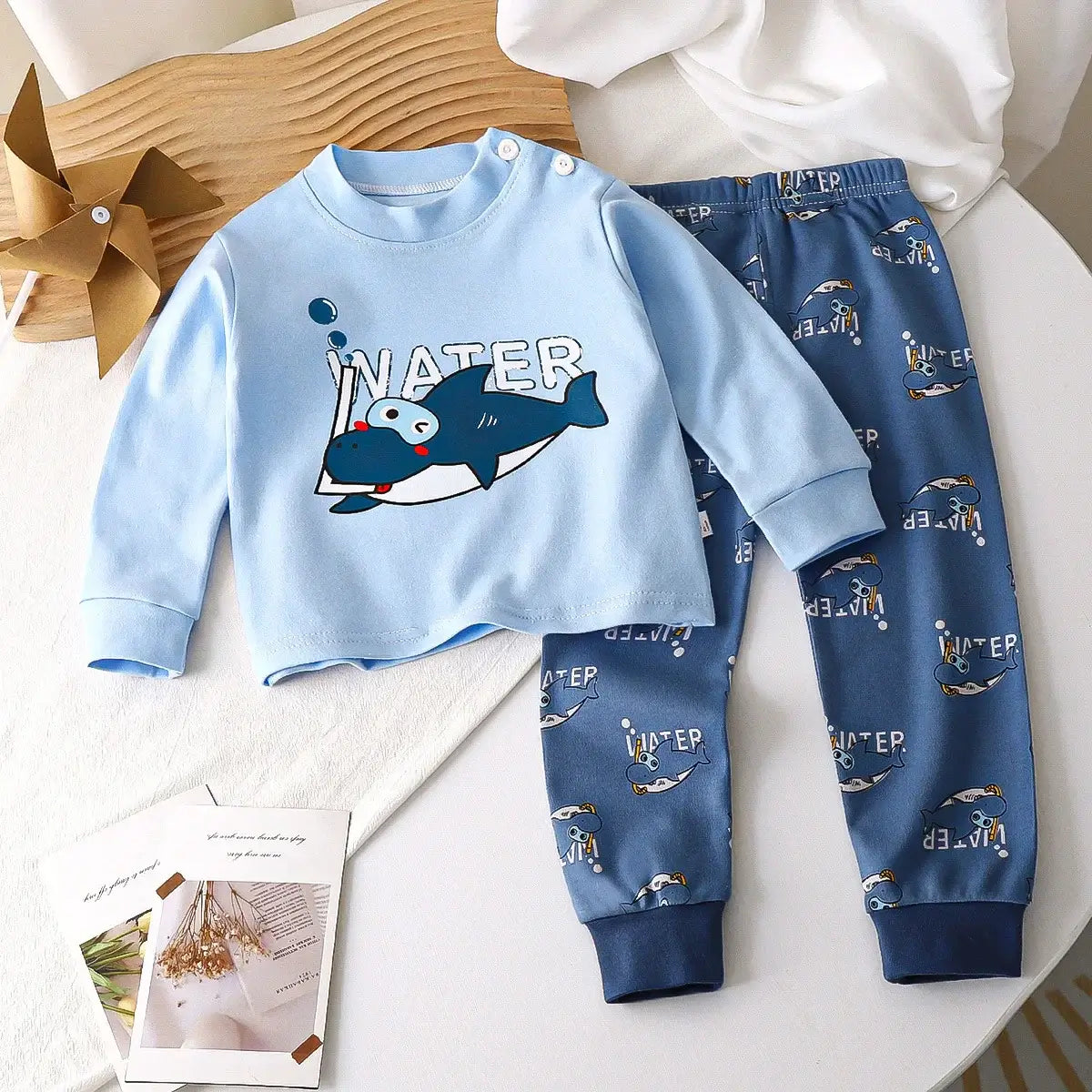 Keep your little one cozy and cute in this Autumn Toddlers Long Sleeve 2PC Pajama Set. Made from soft combed cotton, this Autumn Toddlers Long Sleeve 2PC Pajama Set is breathable enough to keep skin happy and irritation-free—because cranky jammies are no