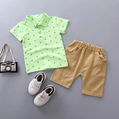 Get your little one ready for the summer season with our adorable anchor print T-shirt and shorts set!