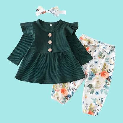 Dress your little one in style with our Autumn Newborn Girls Top and Pants set. Featuring a beautiful floral print.