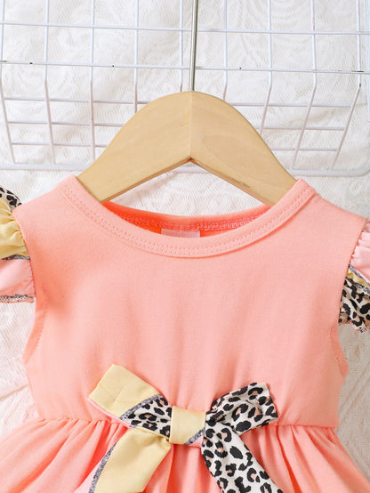 Get your little roarer ready with this Toddler Girls Autumn Sleeveless Top Multicolor Pants featuring a sleeveless leopard-print top and multicolor pants.