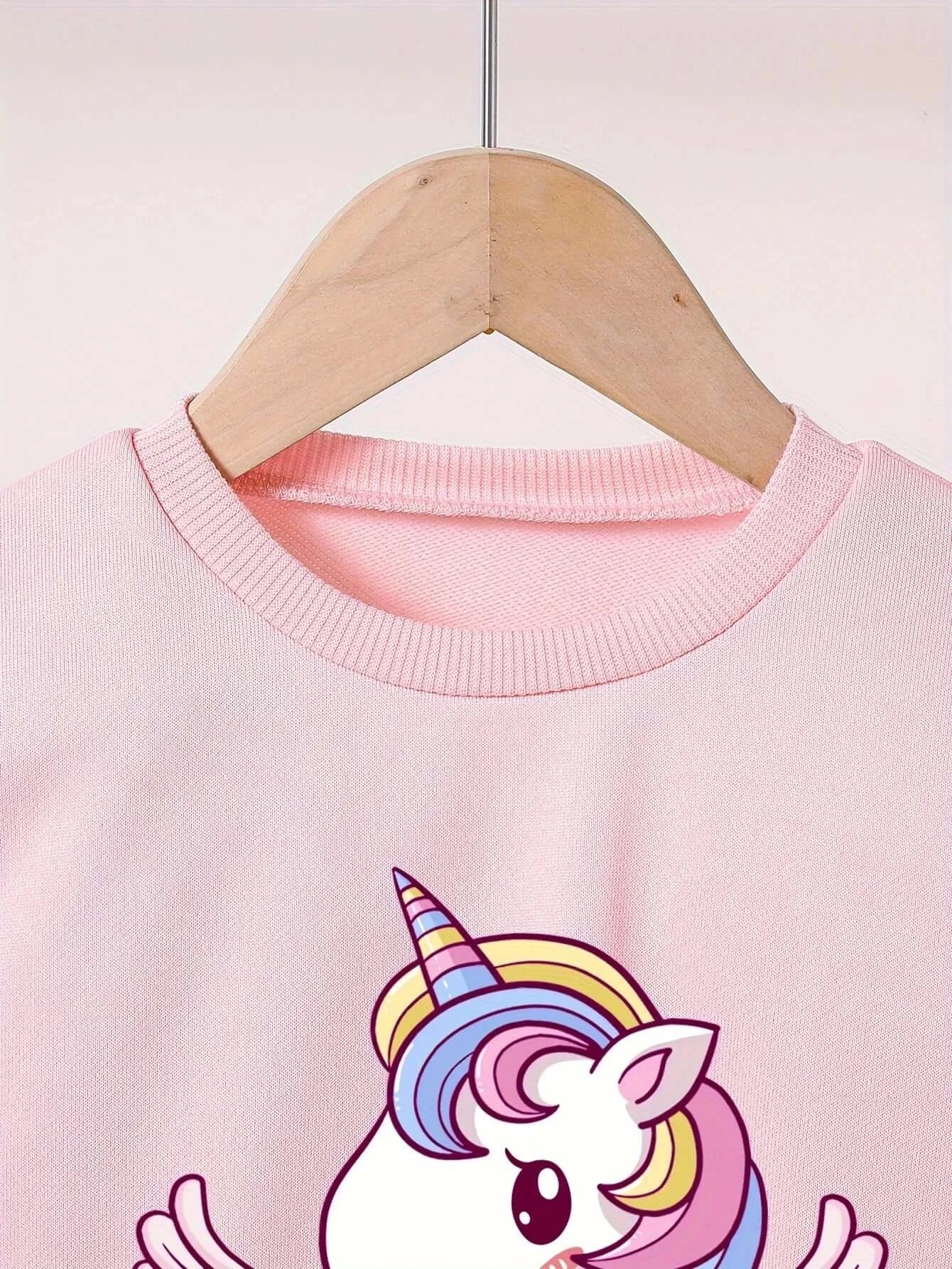 This Girls Autumn Unicorn Printed Pullover Top and Pants set is thoughtfully designed to keep your child comfortable and confident throughout the season.