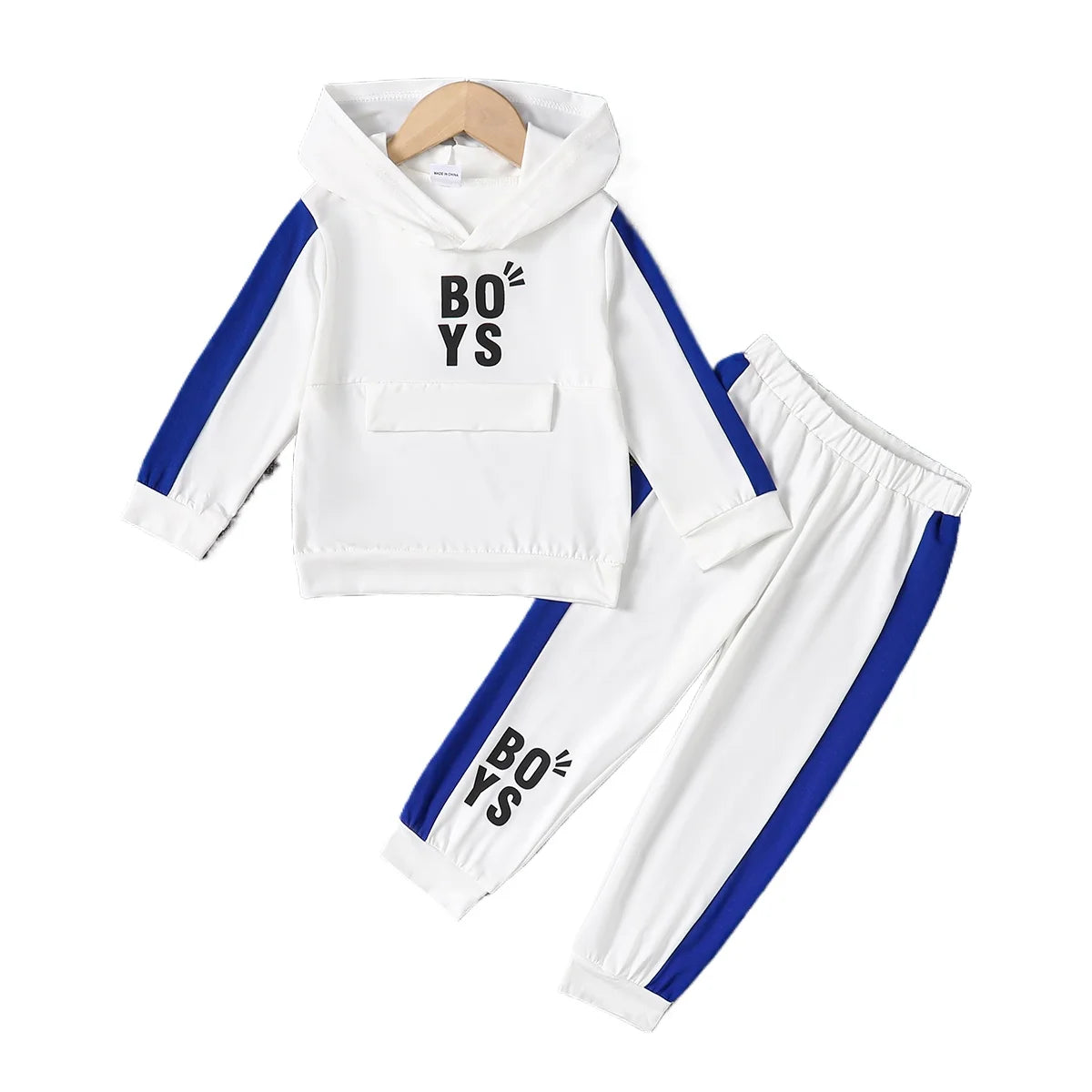This playful Toddler Boys Letter Patchwork Hoodie Sweater with Pants is perfect for boys aged 18 months to 6 years.