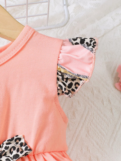 Get your little roarer ready with this Toddler Girls Autumn Sleeveless Top Multicolor Pants featuring a sleeveless leopard-print top and multicolor pants.