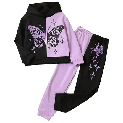 This Girls Autumn Butterfly Split-Color Hooded Sweatsuit is perfect for your little fashionista who loves comfort and style! Made from breathable cotton-polyester, it keeps her cozy without sacrificing softness or safety. 