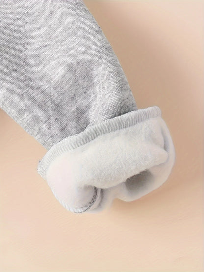 Keep your little guy cozy and stylish this season with this adorable Toddler Boys Winter Fleece Casual Fashion Tracksuit! 