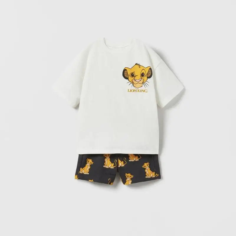 Get your toddler ready for summer in this stylish Simba short sleeve shirt and shorts set!