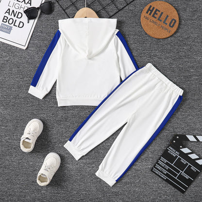 This playful Toddler Boys Letter Patchwork Hoodie Sweater with Pants is perfect for boys aged 18 months to 6 years.