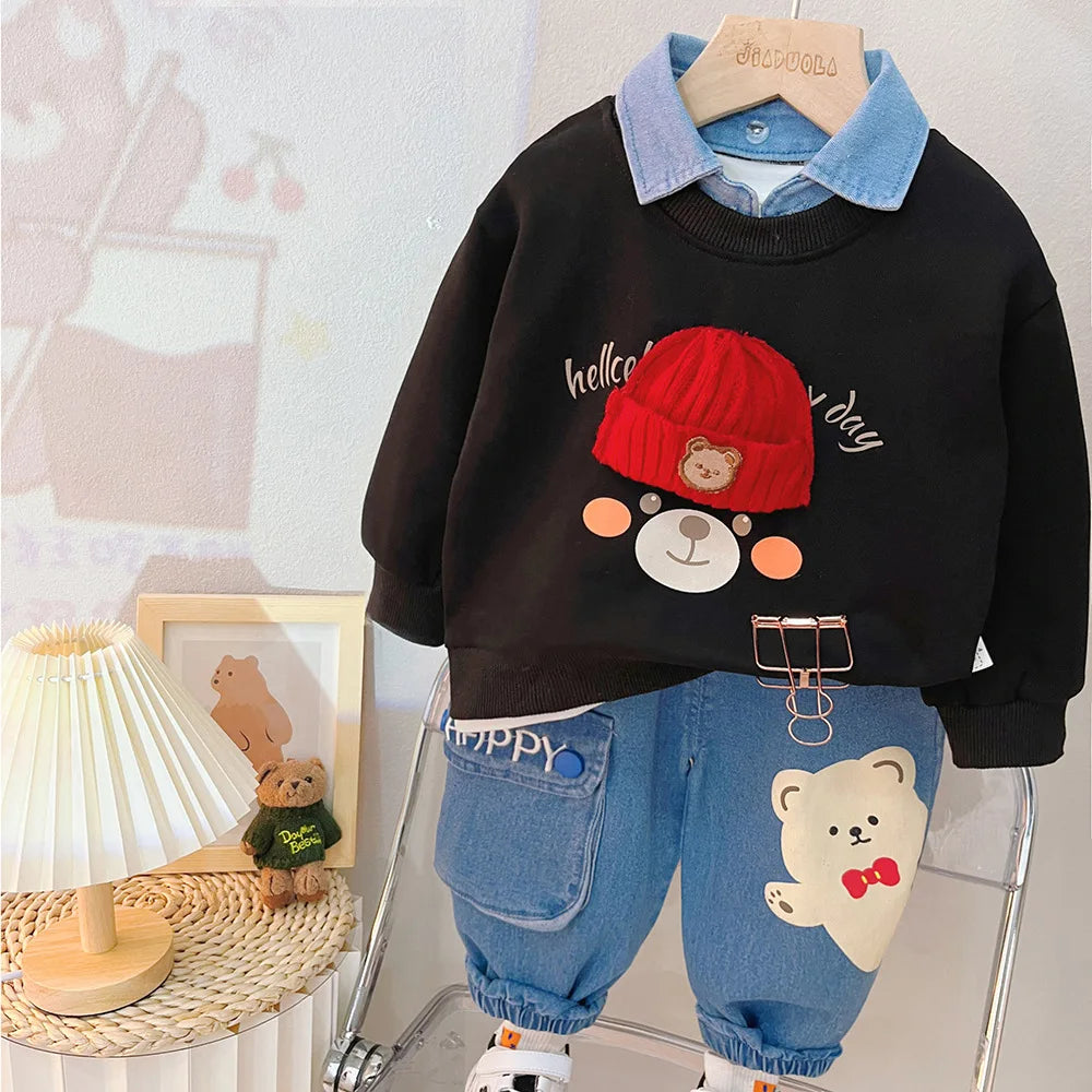 Dress your little explorer in this Autumn Toddler Boys Fashion TEDDY BEAR Shirt and Pants set, perfect for cozy playdates and outdoor adventures.