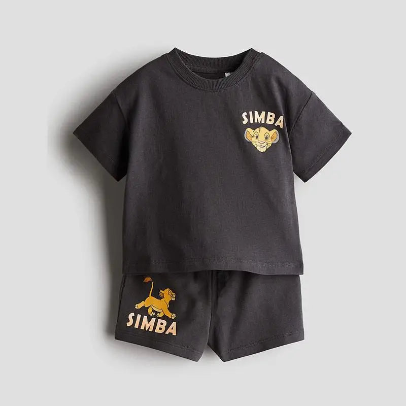 Get your toddler ready for summer in this stylish Simba short sleeve shirt and shorts set!