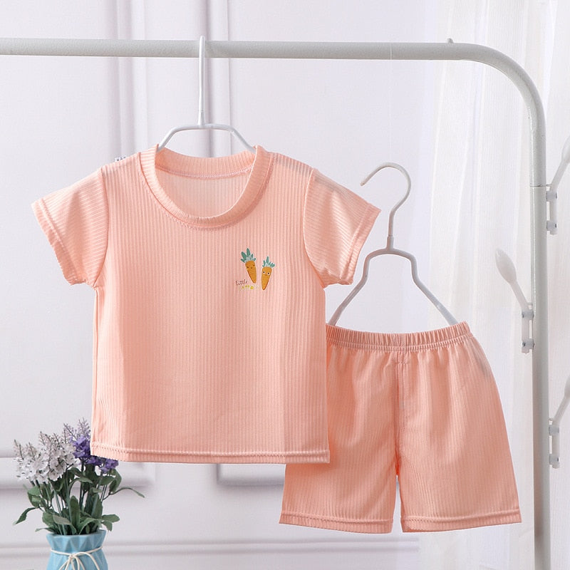 Say goodbye to uncomfortable nights and keep your little one feeling at ease with the soft and breathable fabric.