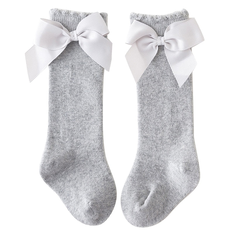 These Toddler Girls Bowknot Floor Socks will make your little one the cutest, comfiest kid on the block.