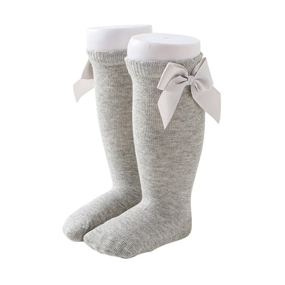 These Toddler Girls Bowknot Floor Socks will make your little one the cutest, comfiest kid on the block.